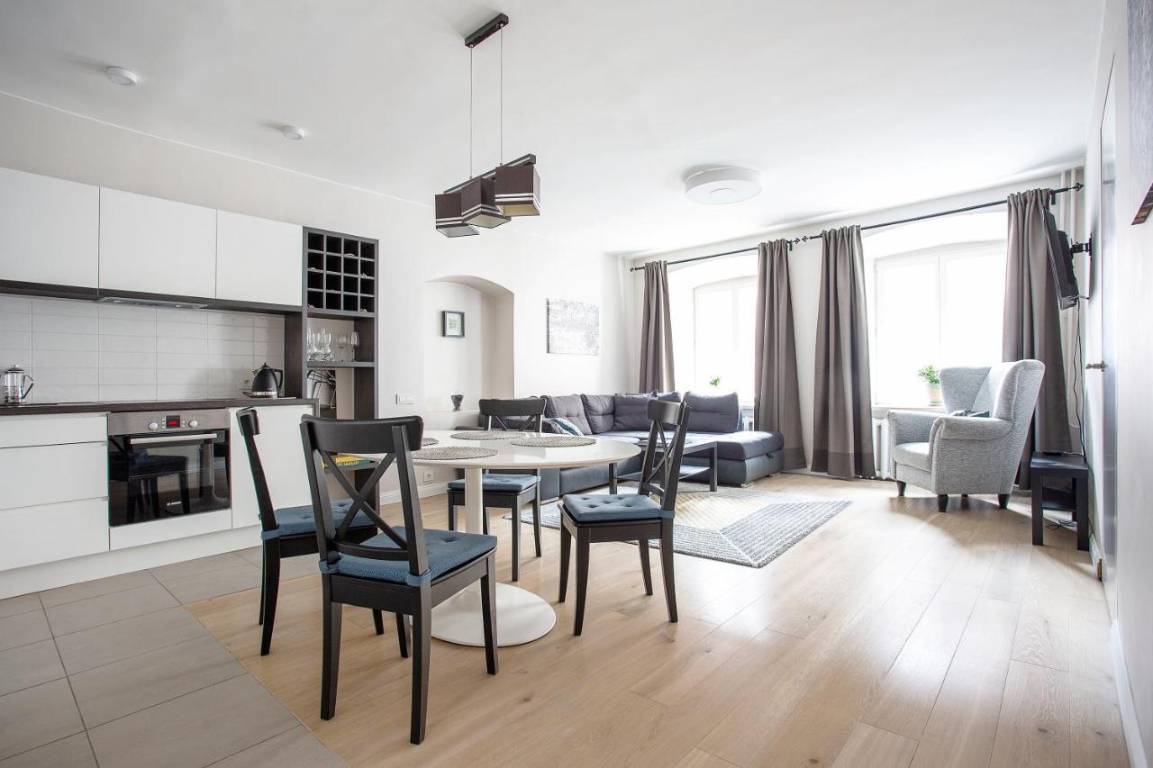 וילנה Baron'S Town Hall Apartments מראה חיצוני תמונה